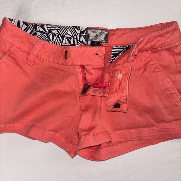 Volcom Coral Low Rise Stretch Shorts - Size 0 (24) - Picture 4 of 6
